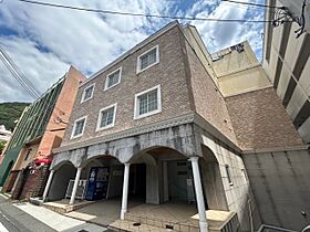 サンビルダー北野異人館通  ｜ 兵庫県神戸市中央区北野町4丁目（賃貸マンション1LDK・2階・37.00㎡） その1