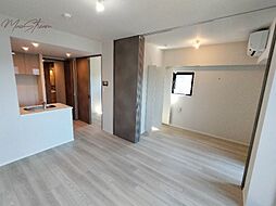 シーズンフラッツ新御徒町イースト 8階2LDKのリビング/ダイニング