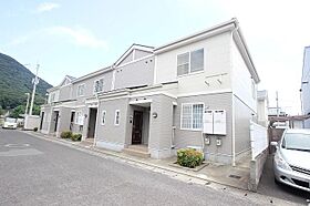 香川県高松市屋島西町2288番地9（賃貸アパート2LDK・2階・63.19㎡） その1