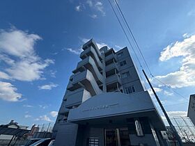 香川県高松市木太町2639-5（賃貸マンション2LDK・2階・63.84㎡） その1