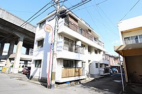 香川県高松市楠上町一丁目2-35（賃貸マンション1DK・3階・28.80㎡） その1