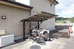 サンフィールドIII 202 2階ワンルームのリビング/ダイニング