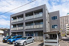 スピリア福岡町 302 ｜ 香川県高松市福岡町二丁目17-15（賃貸マンション1K・3階・27.39㎡） その1