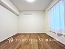 洋室：【Room】ご家族やお客様との時間等多くの時を刻む空間。何気なく過ぎる時でさえも上質な一時となる空間を目指して。