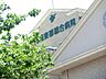 周辺：327床を持つ総合病院です。内科、外科、小児科、産婦人科、整形外科、精神科など多岐にわたる診療科を擁しています。