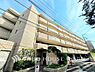 外観：【Appearance】流行に左右されず、将来にわたって価値が継続する「上質」な佇まい。おしゃれな雰囲気や自然の潤い、親しみやすさといった個性を、街に新たな価値をもたらし続ける。