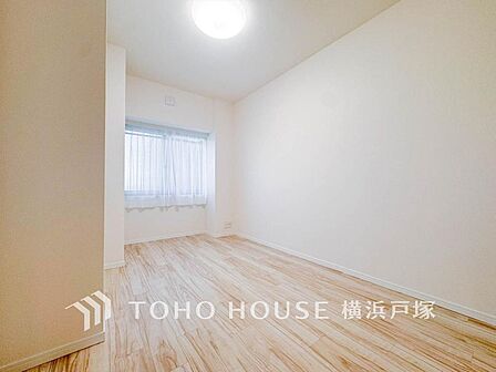 「Room」家族一人ひとりの大切なプライベート空間。趣味・感性で個性的に飾って頂けるようシンプルに仕上げてあります。自分時間を充実させながら心豊かなひとときを過ごすための大切な空間。