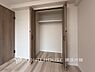 収納：【Storage】お客様の求める本当の“住み心地とは何なのか。そのための一手間一工夫を惜しみません。街並みや周辺の環境に呼応しながら、美しく、そして毎日の暮らしを考慮した機能性の高い住まい。