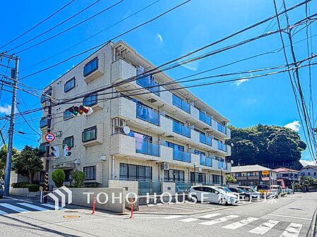 【Appearance】シンプルながらも細部にこだわった外観設計。住む人の感性を満たす、スタイリッシュな外観。