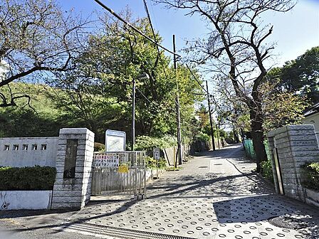 横浜市立浜中学校まで約1202m