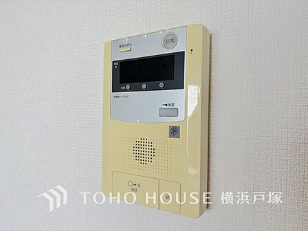 【インターホン】安心をカタチに、誰が来てもわかる様にインターホンを設置。快適と安らぎを合わせた優しい設計。