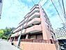 外観：建物の居住性に拘った邸宅は、「落ち着き」と「安らぎ」と「快適」を実現してくれます。