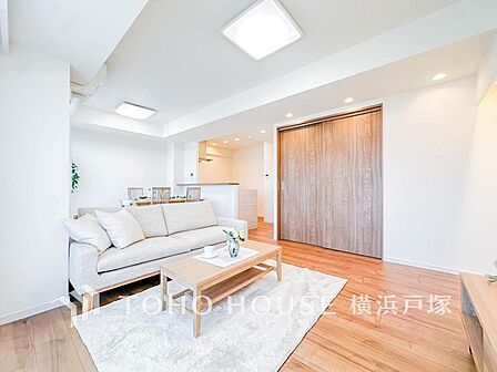 家は、ただ生活する場ではなく、笑顔の毎日、安らぎの日々のために、暮らしを愉しく、快適にする場所。