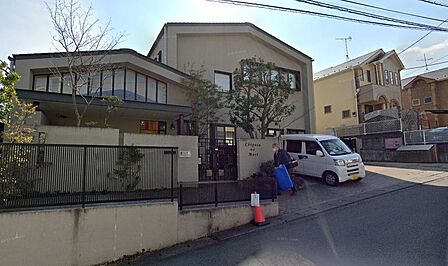 ちぐさのもり保育園が身近にあり、子育て世帯にも嬉しい住環境。毎日の送り迎えにも便利で、忙しいご家庭をサポートしてくれる保育施設です。