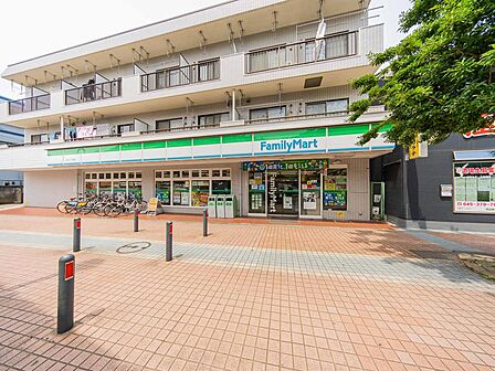 ファミリーマートサンズ上永谷二丁目店まで約789m