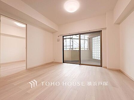 暖色系の照明は、心理的にも落ち着きを得られやすいそうです。