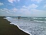 周辺：辻堂海岸（1500ｍ）湘南らしい海辺の風景を身近に感じられるスポット。散策や海辺での時間を楽しめる身近な自然環境です。