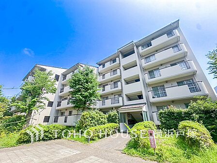 【Appearance】住む人を映し出す洗練された佇まいは、いつまでも輝き続けながらいつしか街の風景に溶け込んでいきます。