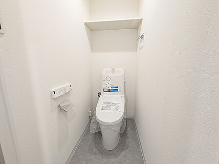 快適でお手入れの楽な温水洗浄便座一体型便器(新規交換)