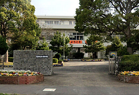 習志野市立袖ケ浦西小学校170m徒歩3分