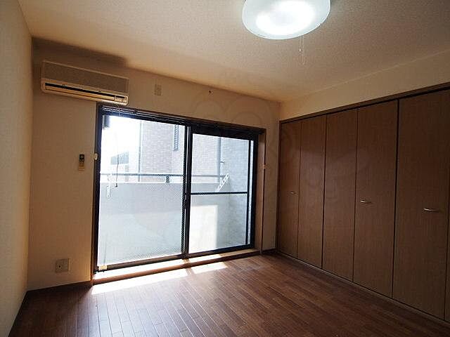 寝室