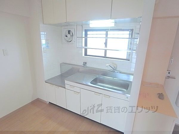 サンワロイヤルマンション 208｜大阪府高槻市栄町３丁目(賃貸マンション2DK・2階・40.50㎡)の写真 その4