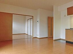 プラージュキシダ 2階3LDKのリビング/ダイニング