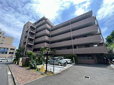 外観:「屏風浦」駅より平坦、徒歩8分の好立地です 外観:「屏風浦」駅より平坦、徒歩8分の好立地です