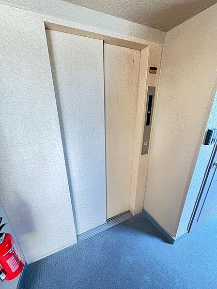 エレベーター完備
