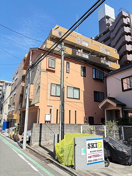 最上階は眺望も良く明るいお部屋です。