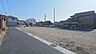 外観：前面道路含む現地写真