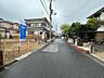 その他：北側の道路は幅員約６ｍとゆったり！駐車もスムーズに出来そうです♪