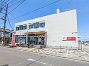 尾島郵便局 733m