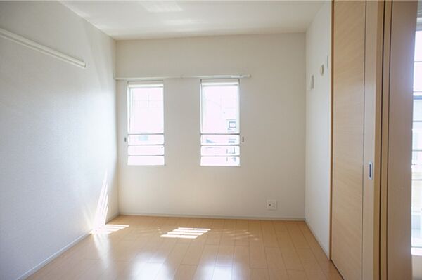 apartment 栃木県下都賀郡野木町大字友沼
友沼の賃貸情報を見る
物件地図