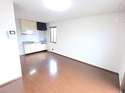 メゾン・クレール B 2階1LDKのリビング/ダイニング