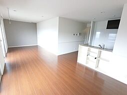 プレセア ガーデン 2階2LDKのリビング/ダイニング