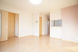 グラン・アーク 1階2LDKのリビング/ダイニング