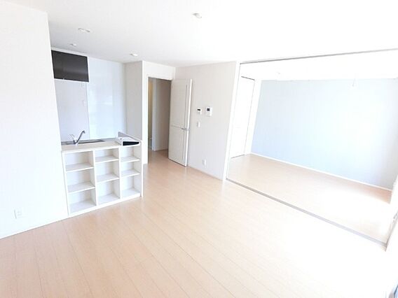 アネシスB_内装_0