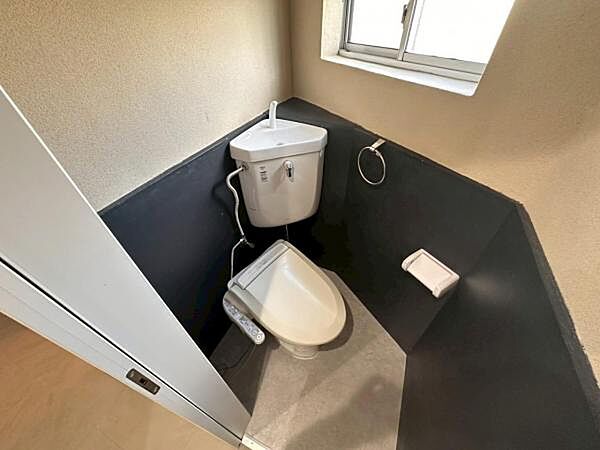 トイレを拡大表示