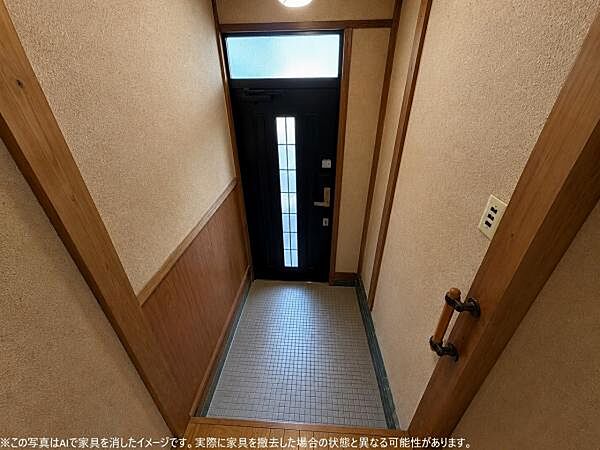 玄関を拡大表示