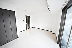 マイメゾン市川 5階1Kのリビング/ダイニング