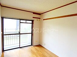 ベルフィーヌ船橋 5階2DKのリビング/ダイニング