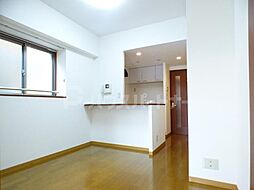 ブラウニー 1階1DKのリビング/ダイニング