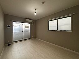 ミモザヒルズ岡山医大南 5階1Kのリビング/ダイニング