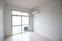 JR津山線 法界院駅 徒歩8分の賃貸マンション 3階ワンルームのリビング/ダイニング