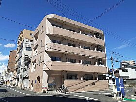 岡山県岡山市北区清輝橋3丁目（賃貸マンション2K・3階・40.81㎡） その1