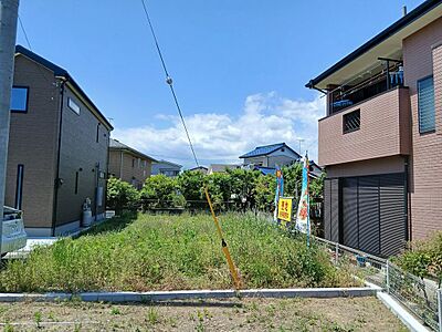 外観:土地面積約40坪。現況更地のためすぐ建築できます。自由設計!135.17m2(約40.88坪)の開放的な敷地となっております。陽当りも良いですよ!! 外観:土地面積約40坪。現況更地のためすぐ建築できます。自由設計!135.17m2(約40.88坪)の開放的な敷地となっております。陽当りも良いですよ!!