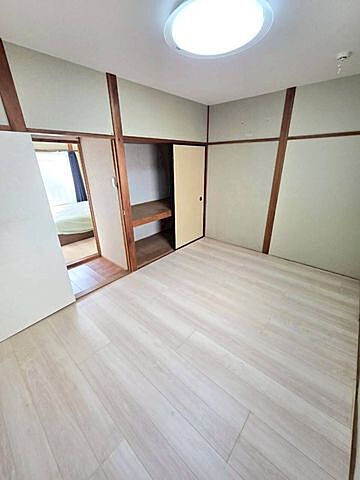 洋室 奈良市三条大宮町