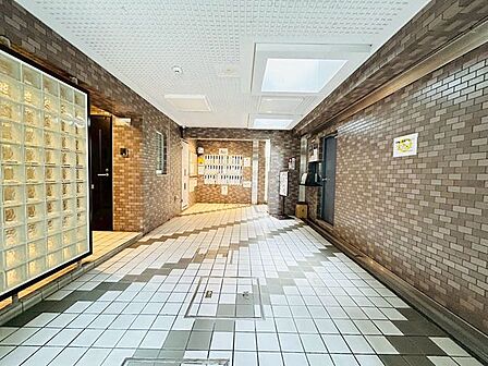 小・中学校まで徒歩10分圏内。子育て世帯にも嬉しい立地です♪