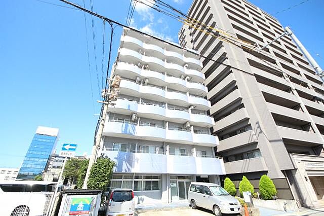 4 / 11
